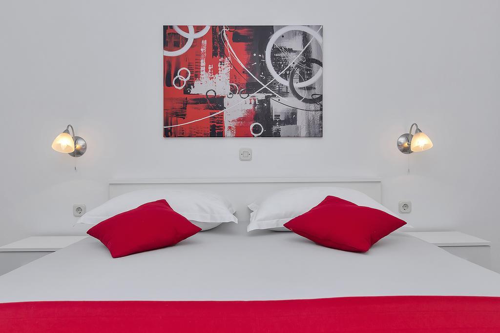 Apartments Smiljka มาคาร์สกา ภายนอก รูปภาพ